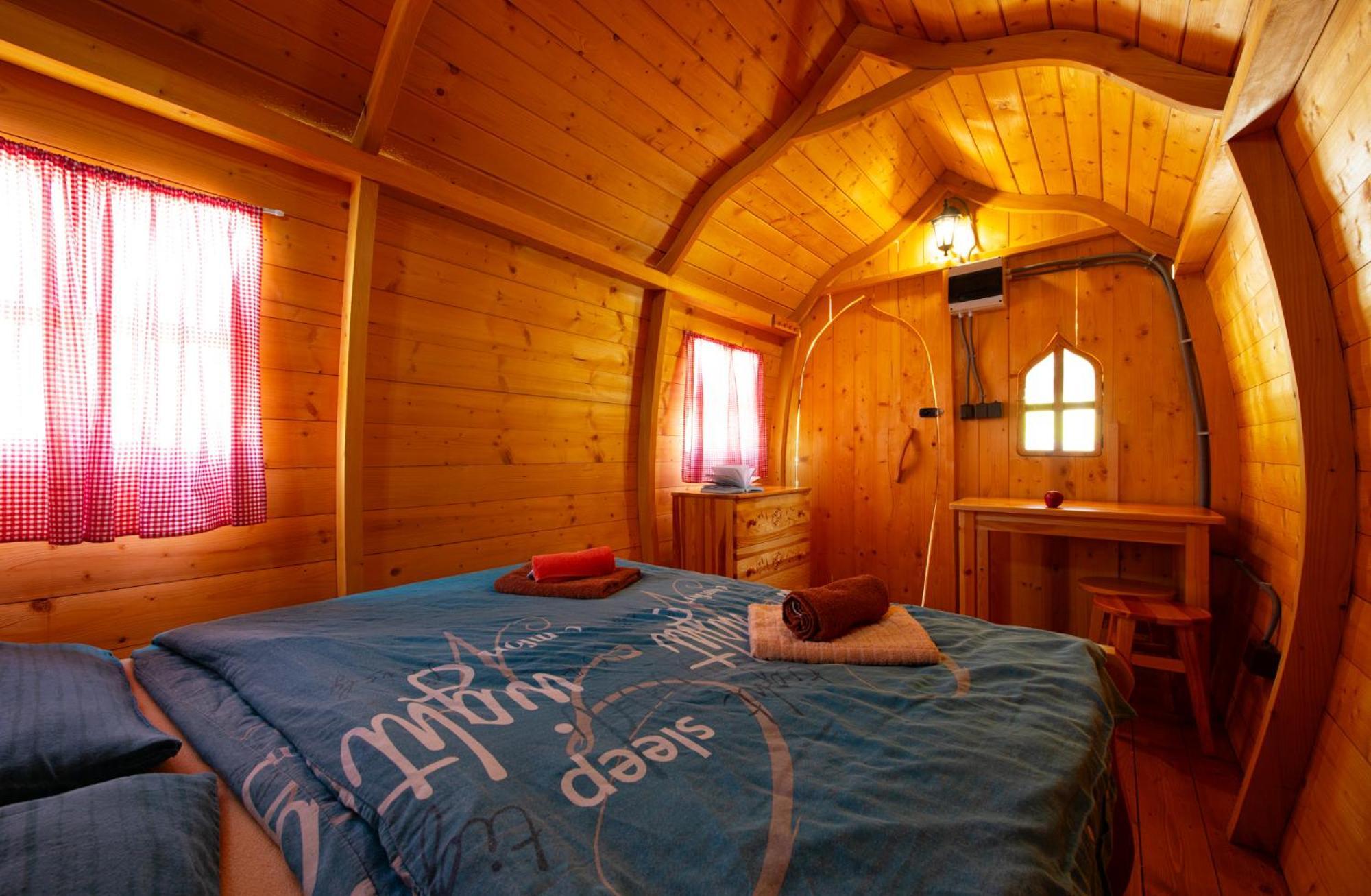 Ranc Pod Ostrou Skalou Stratená Exterior foto